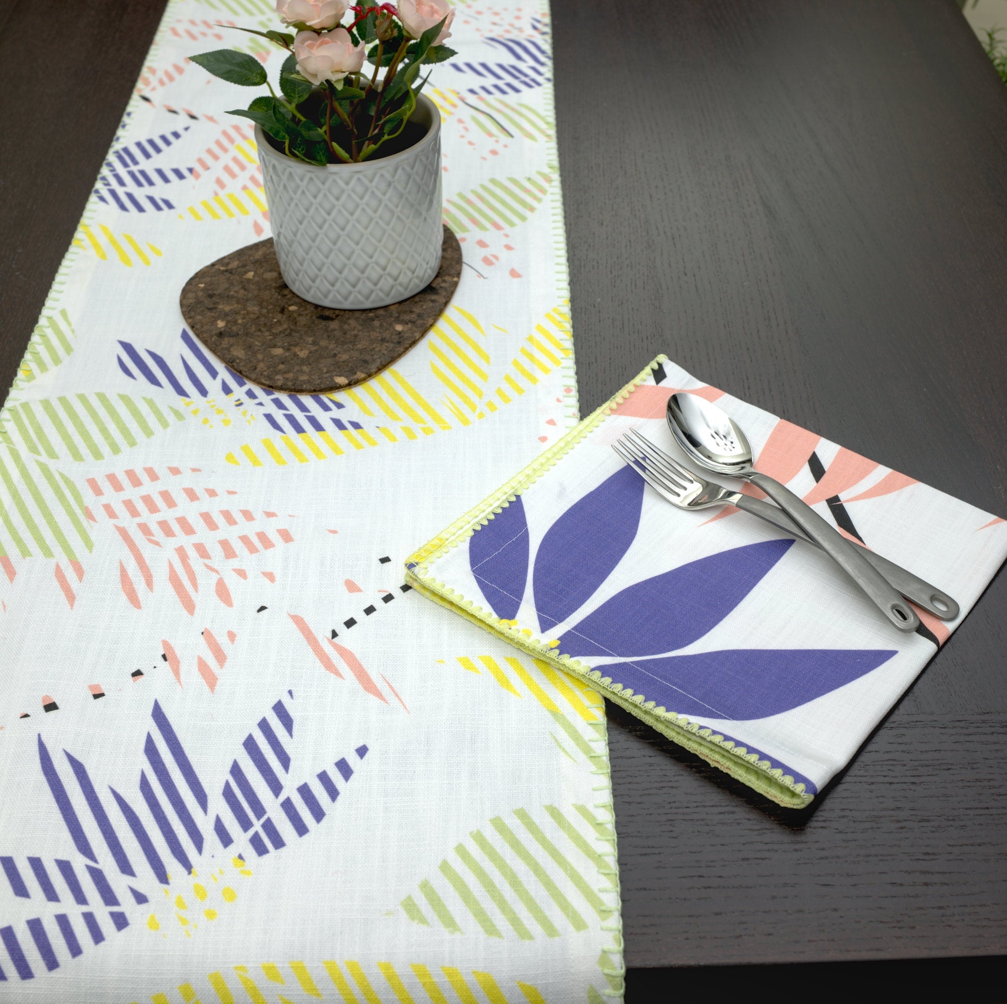 Pollen Up Floral Table Runner (3 Versions) - Shopthatapp.ca