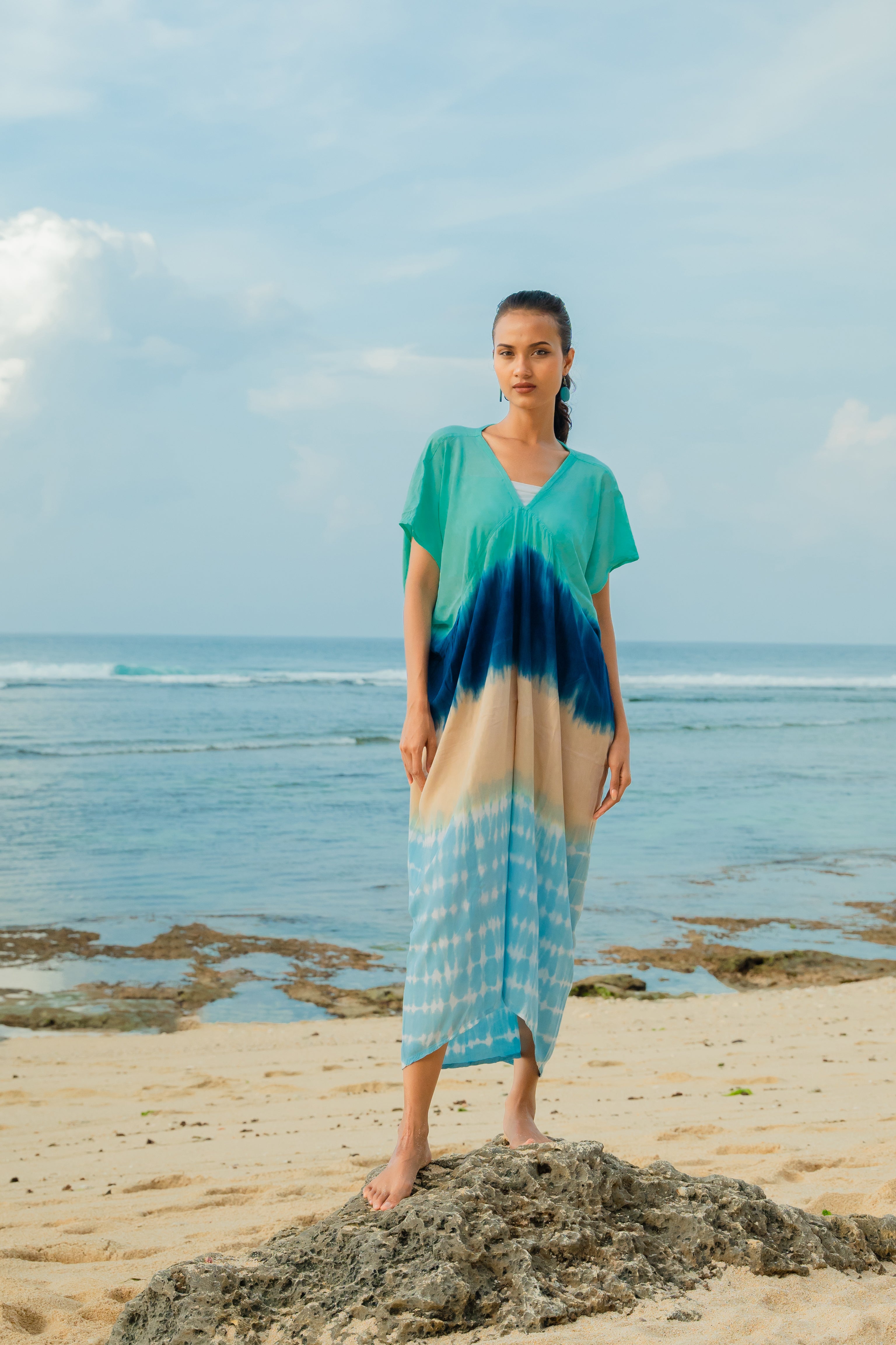 Ombre Striped Kaftan Dress in Blue & Tan for Effortless Style - Shopthatapp.ca