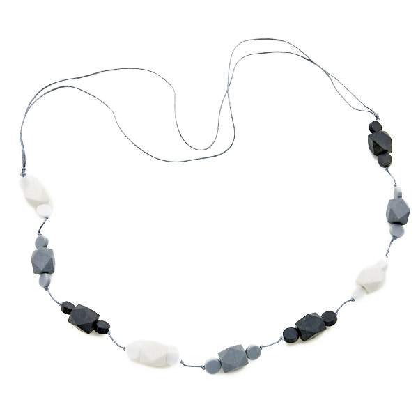 Long Resin Cube Necklace - Stylish Faceted Design - Shopthatapp.ca