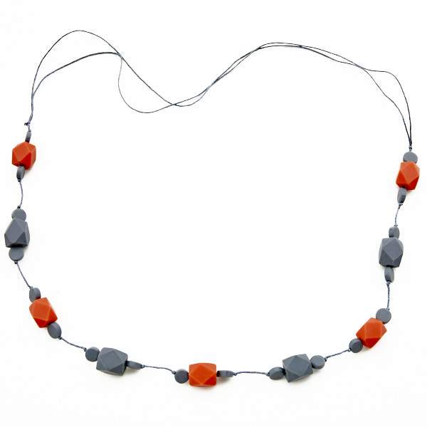 Long Resin Cube Necklace - Stylish Faceted Design - Shopthatapp.ca