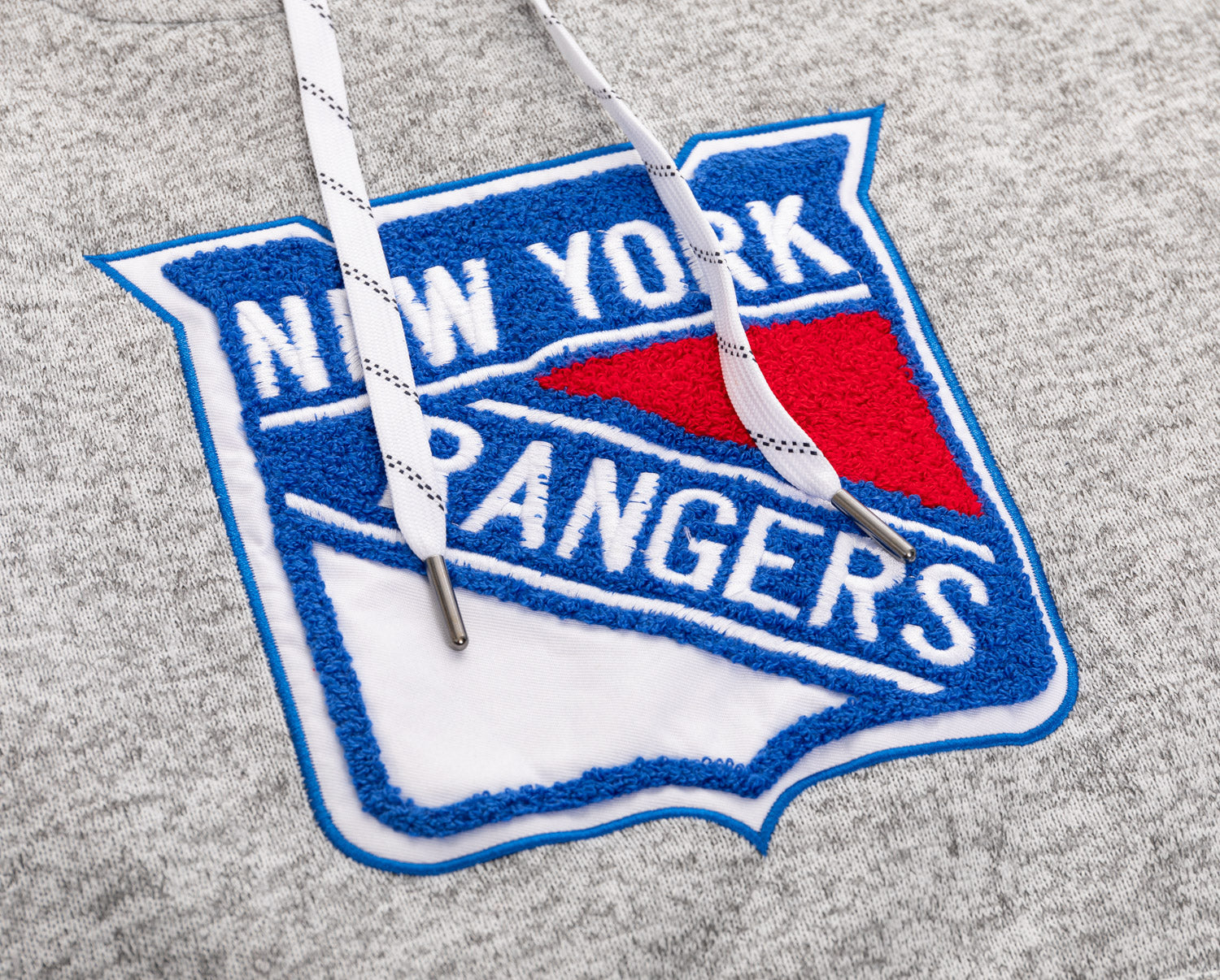 New York Rangers "Muskoka Style" Premium Chenille Woven Logo Hoodie - Shopthatapp.ca