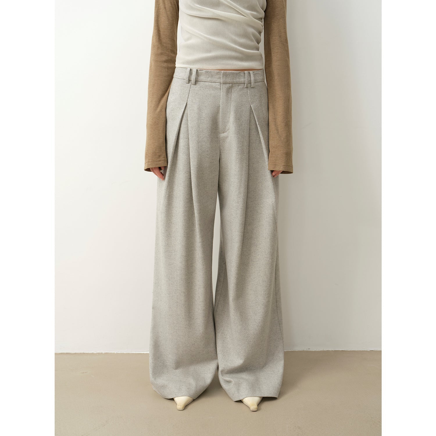 City Stroll Wool-Blend Wide-Leg Trousers - Casual and Relaxed Double-Pleated Design
