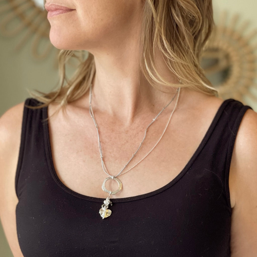 Beaten Ring Necklace With Heart Charms In Silver Plate - Shopthatapp.ca
