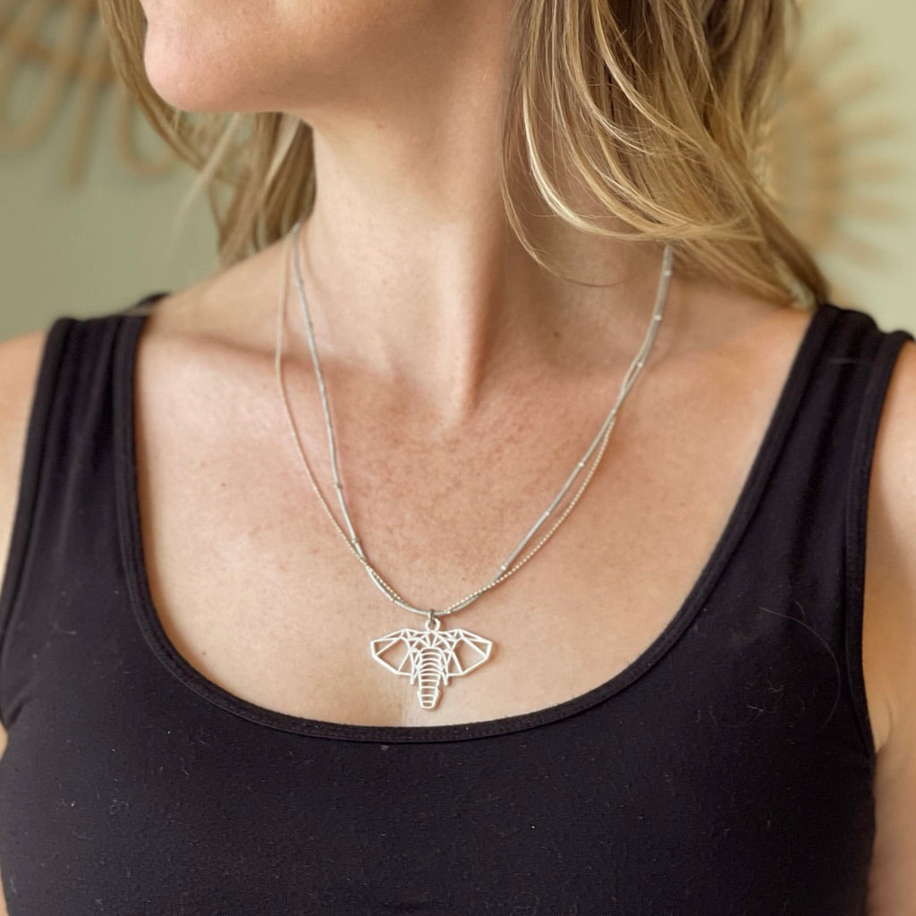Double Strand Elephant Pendant Necklace - Elegant Silver Plate Design - Shopthatapp.ca