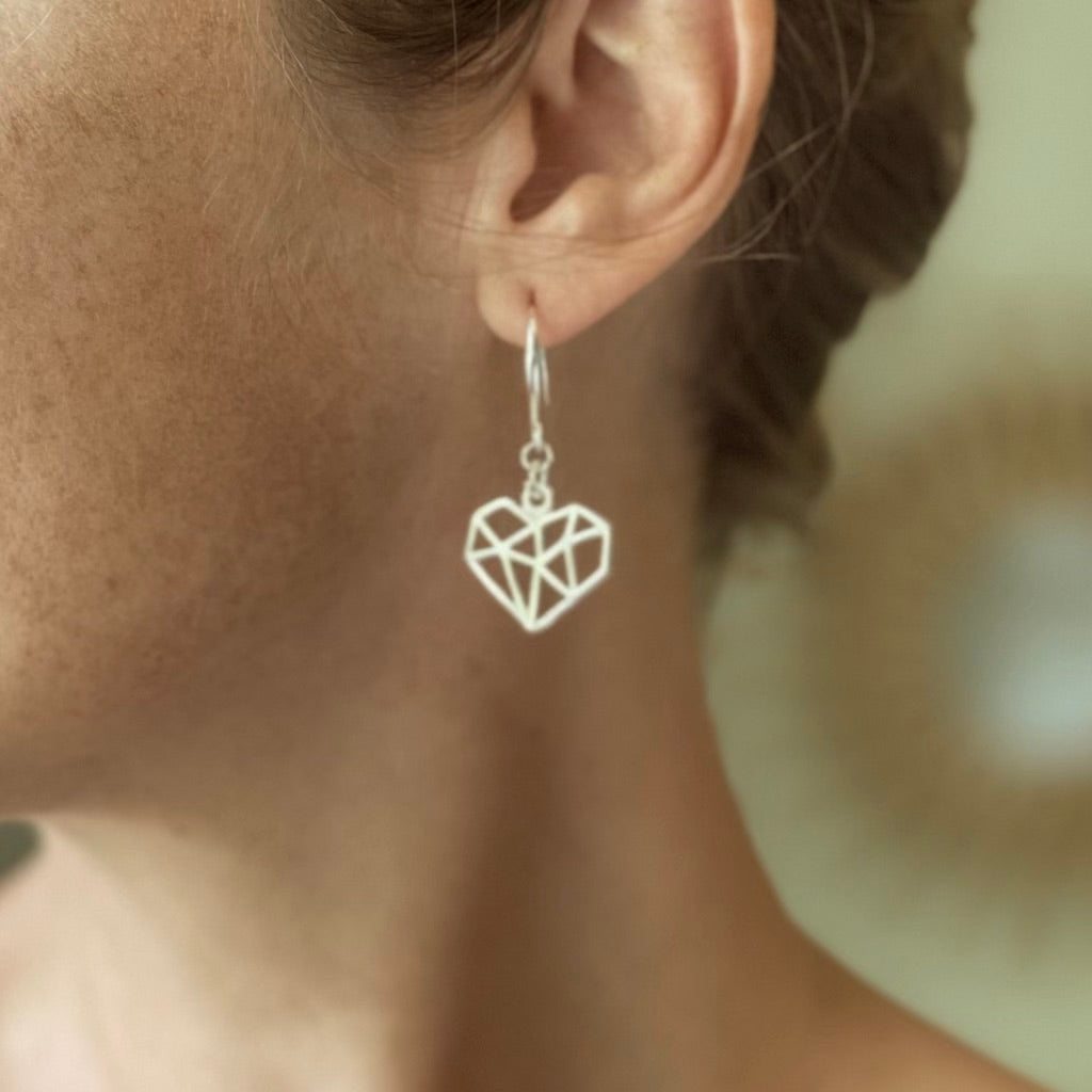 Heart Charm Earrings Silver Plate - Elegant and Timeless Jewelry - Shopthatapp.ca