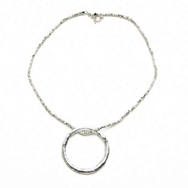 Open Ring Necklace Silver Plate - Elegant Jewelry Piece - Shopthatapp.ca