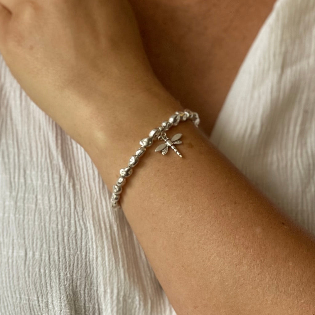 Dragonfly Charm Bracelet in Silver Plate - Unique Nugget Design - Shopthatapp.ca