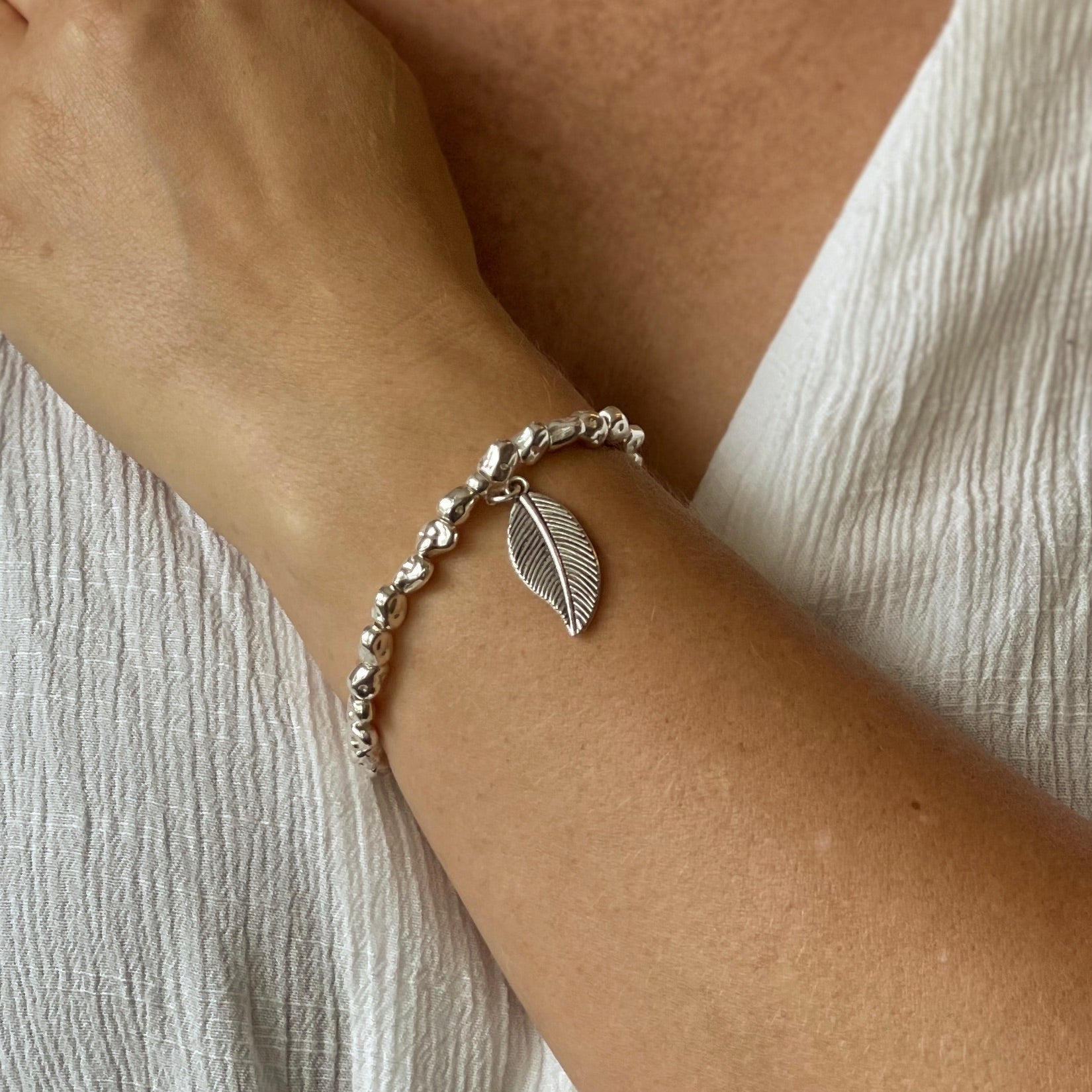 Leaf Charm Nugget Bracelet in Silver Plate - Triple Heart Necklace Silver Plate Alternative - Shopthatapp.ca
