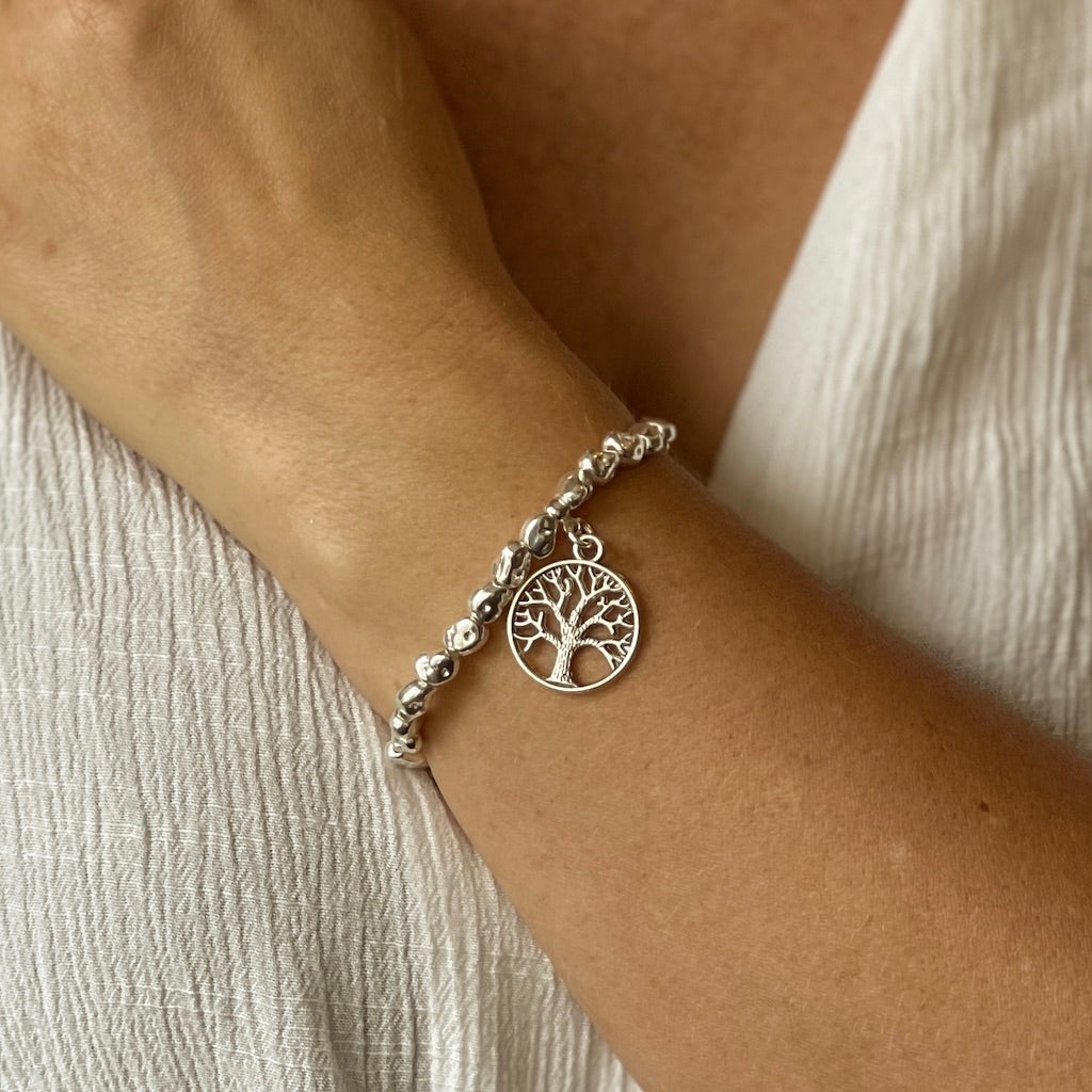 Tree Charm Bracelet Silver Plate - Elegant Nugget Design - Shopthatapp.ca