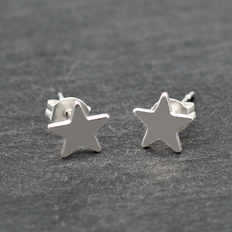 Small Star Silver Earrings - Elegant Plate Studs - Shopthatapp.ca