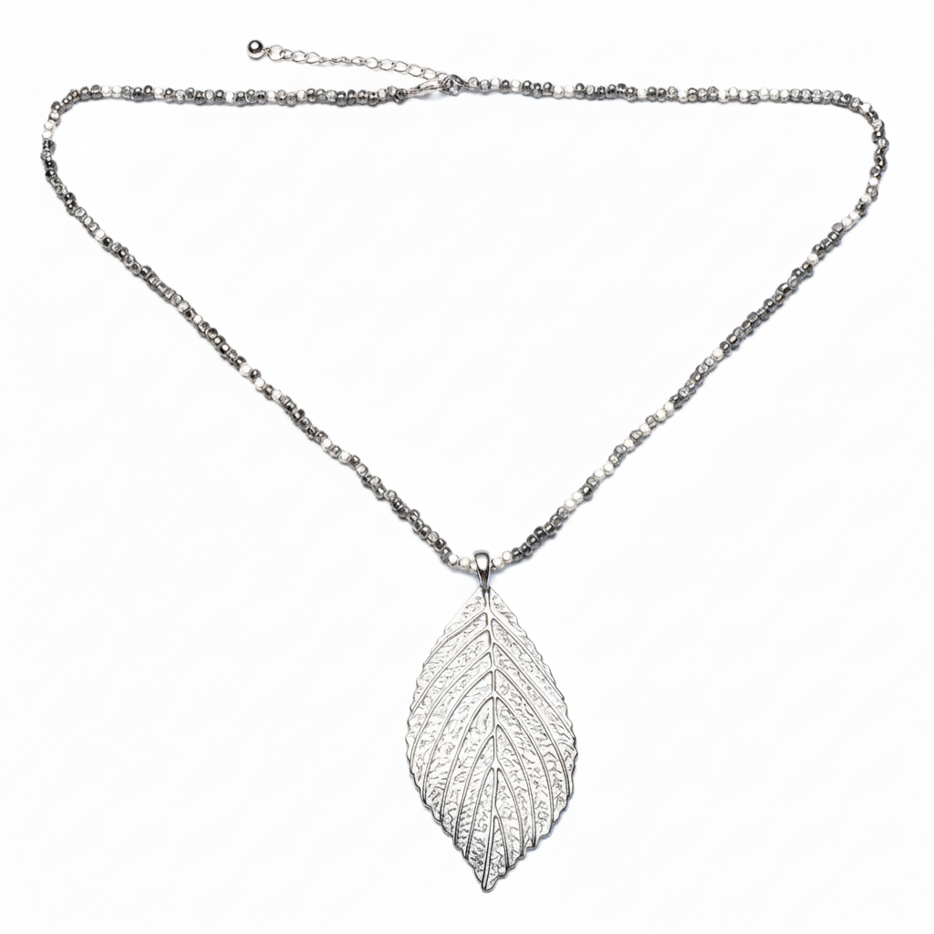 Leaf Necklace Silver Plate on Cube Chain - Shopthatapp.ca