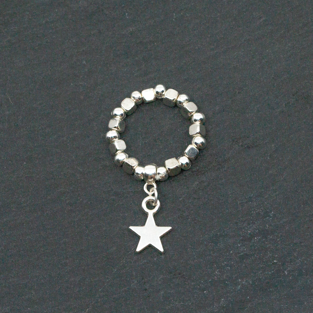 Elasticated Star Charm Ring In Silver Plate - Shopthatapp.ca
