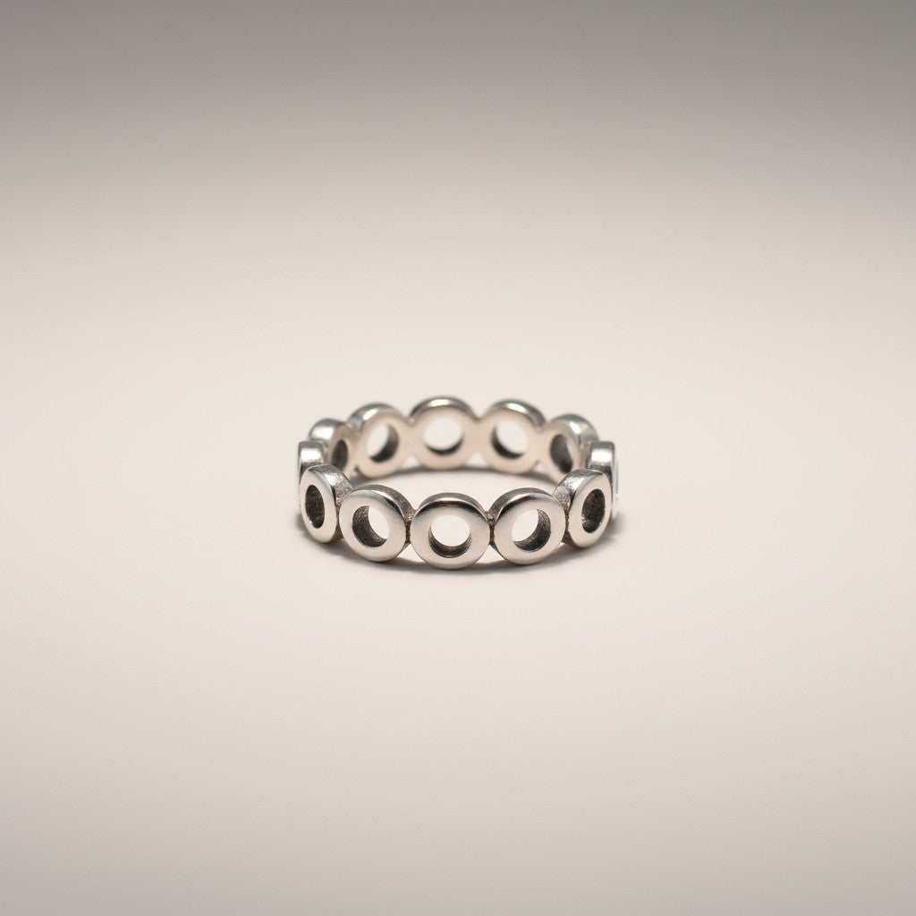 Open Discs Ring in Silver Plate - Elegant Silver Plated Open Discs Ring - Shopthatapp.ca