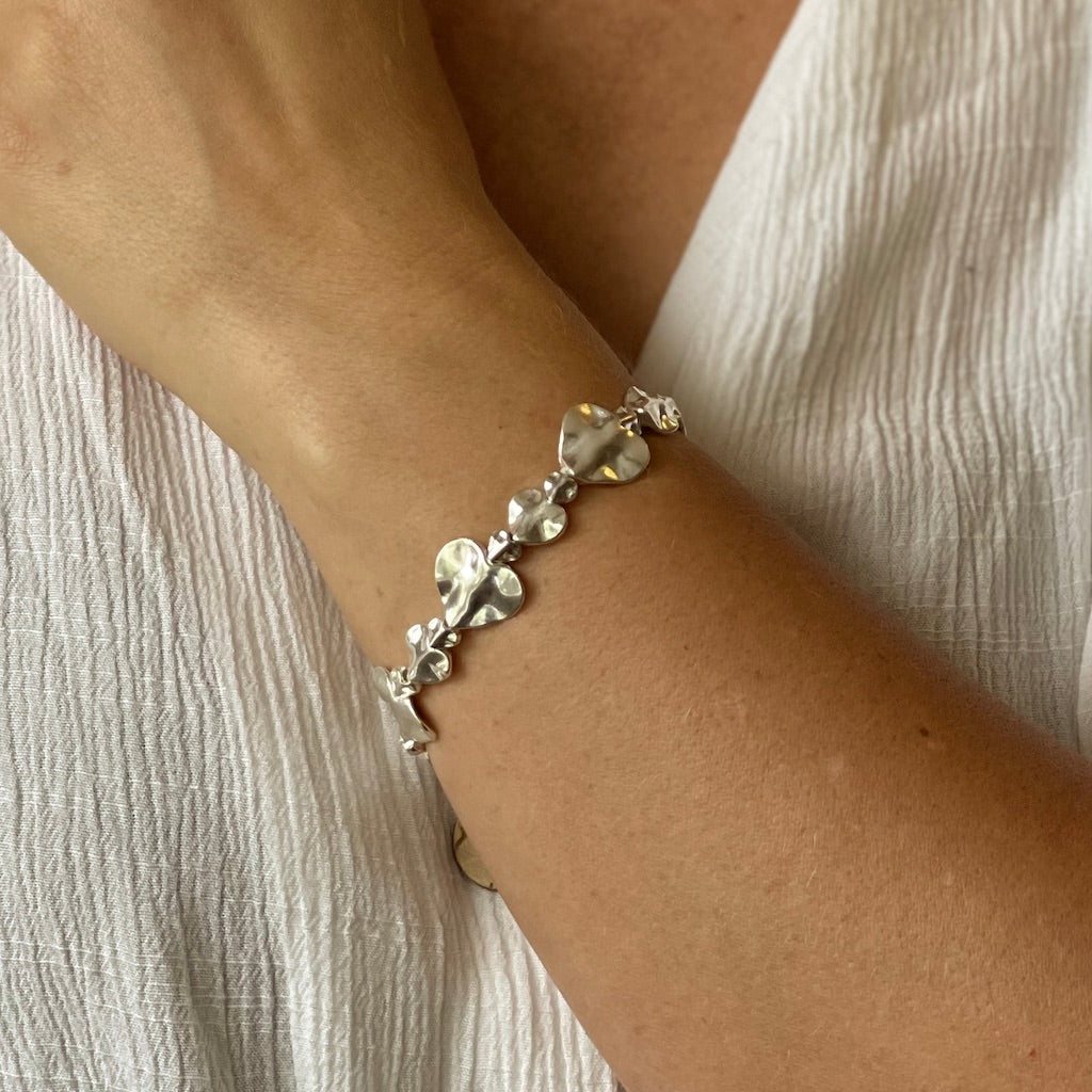 Beaten Heart Bracelet in Silver Plate - Shopthatapp.ca