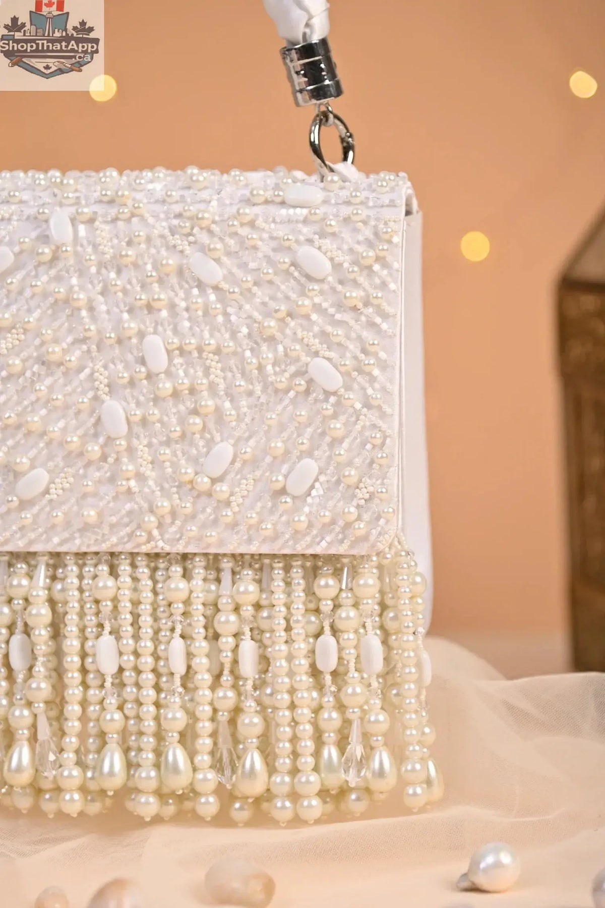 Elevate Your Style with the SAMARA White Clutch Bag - Shopthatapp.ca