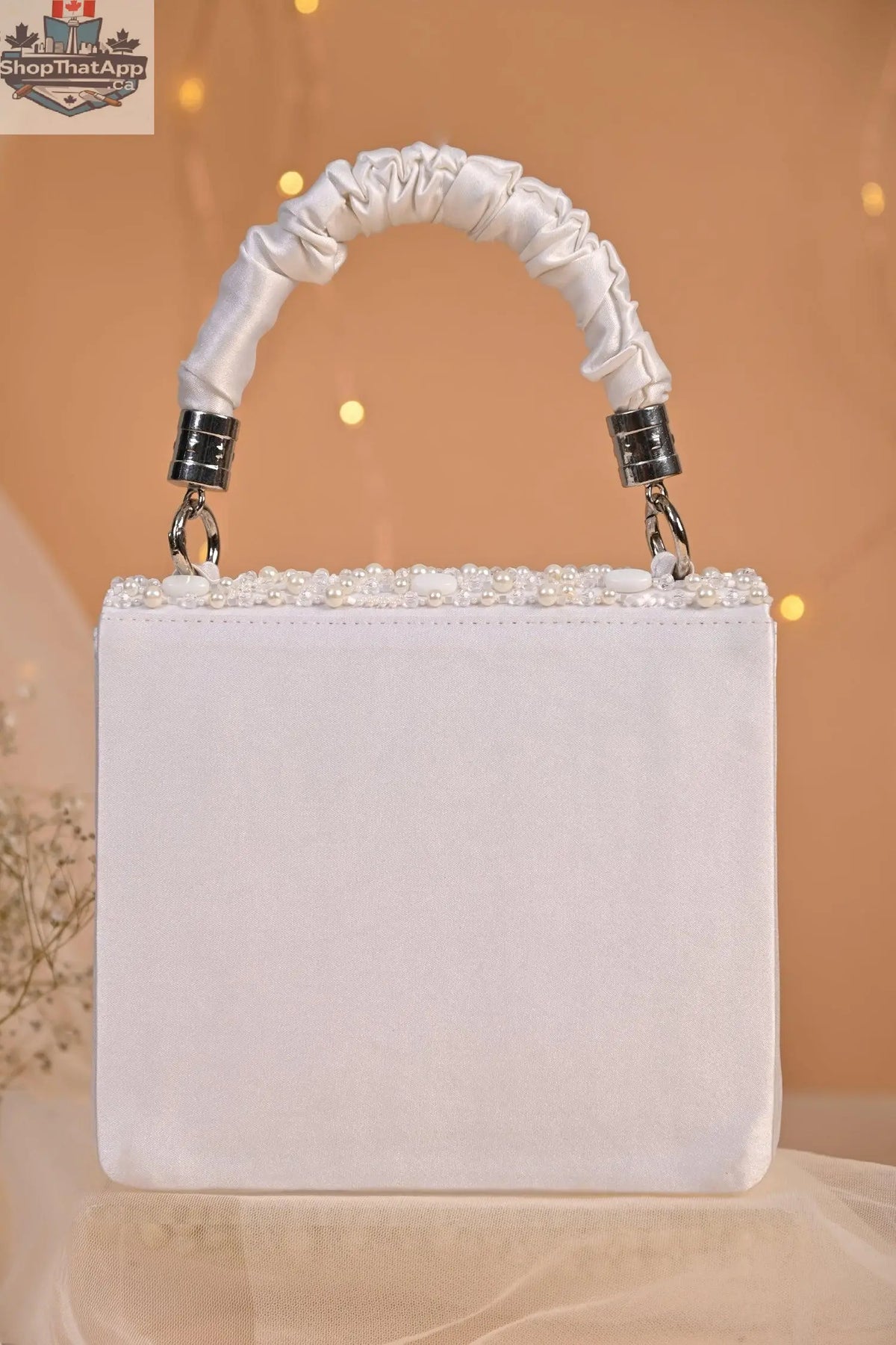 Elevate Your Style with the SAMARA White Clutch Bag - Shopthatapp.ca