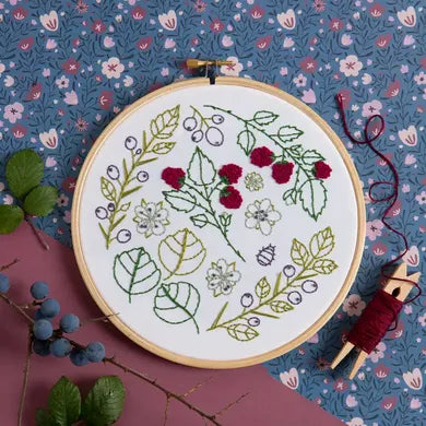 Hawthorn Handmade - Blackthorn Bramble Embroidery Kit - Shopthatapp.ca