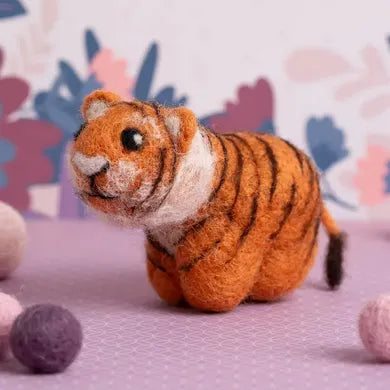 Hawthorn Handmade - Tiger Mini Needle Felting Kit - Shopthatapp.ca