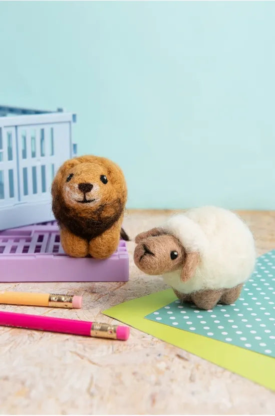 Hawthorn Handmade Sheep Mini Needle Felting Kit - Shopthatapp.ca