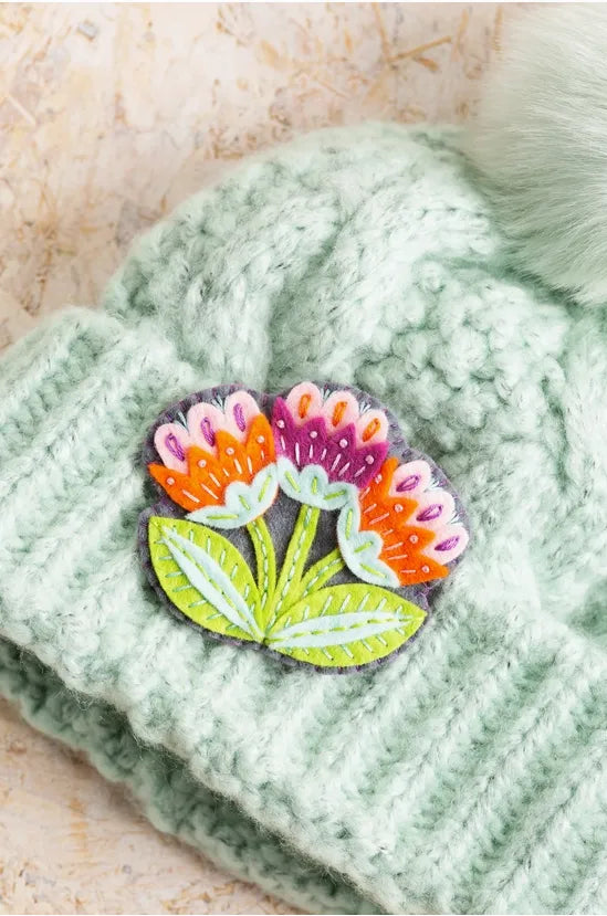 Hawthorn Handmade Marianne Flower Felt Craft Kit - Shopthatapp.ca