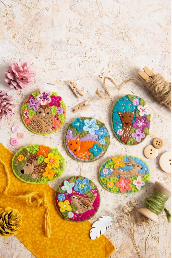 Hawthorn Handmade Wren Felt Craft Kit - Shopthatapp.ca