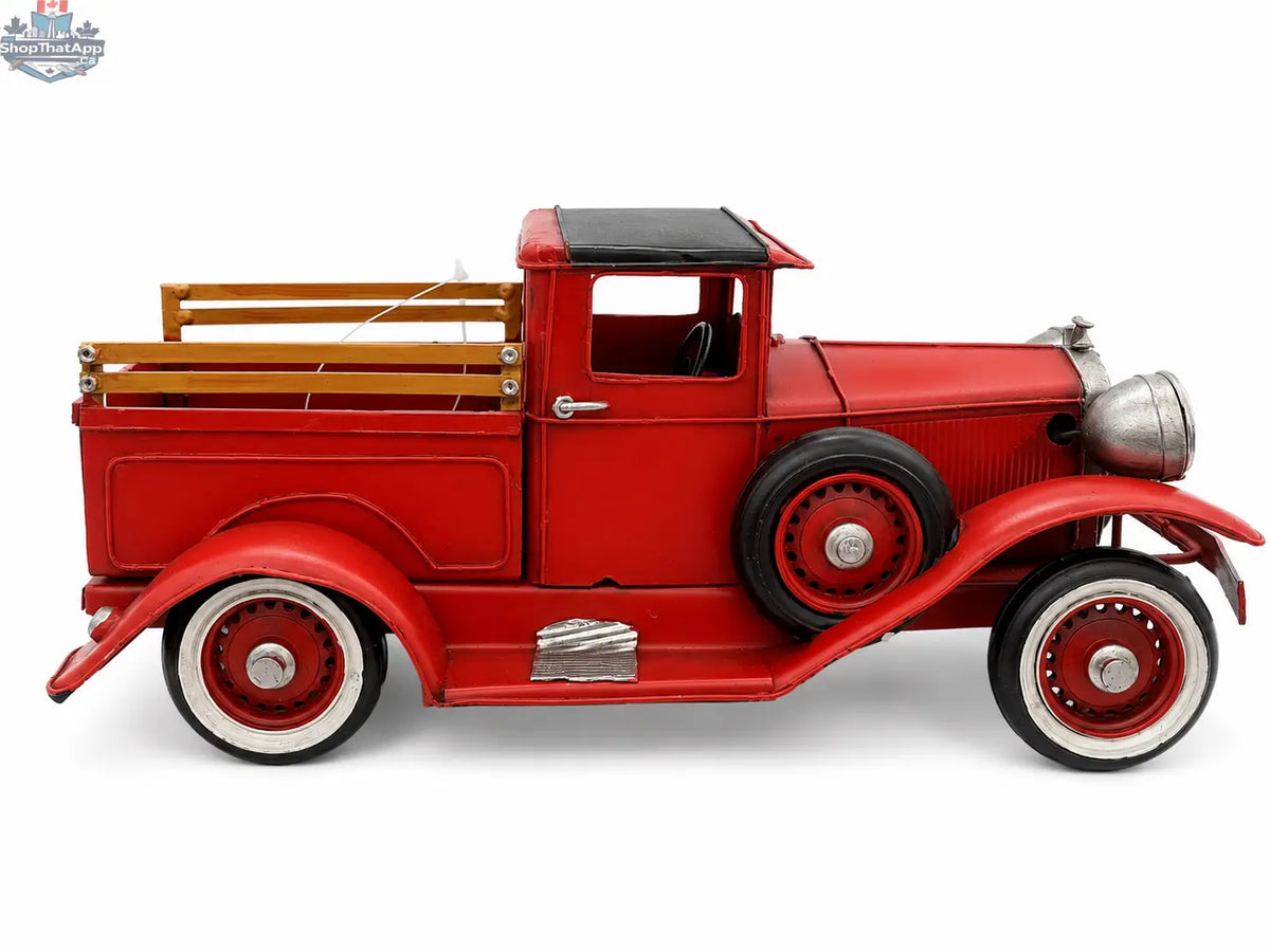 Classic Red Truck Décor: The Vintage Lighted Metal Truck That Brings Warmth and Character to Your Home - Shopthatapp.ca