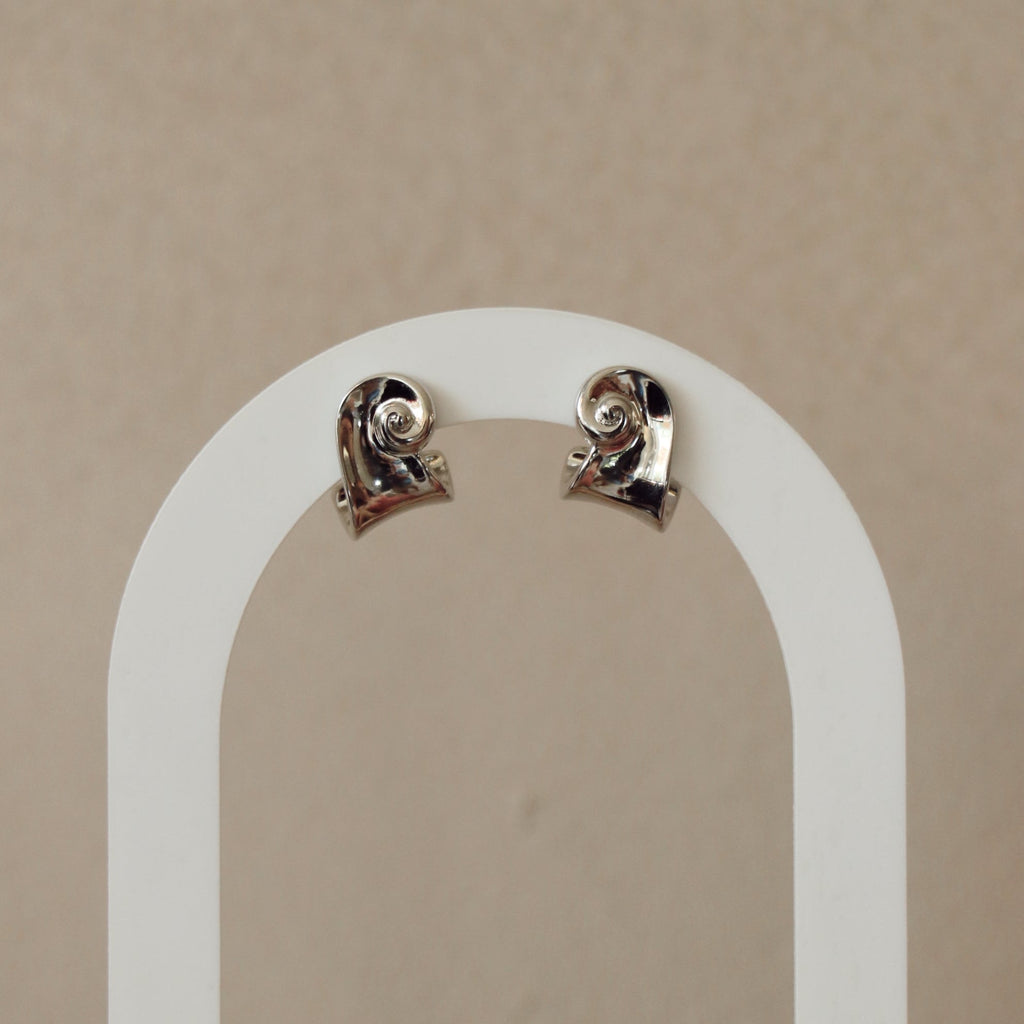 Jalia - Www.Shopthatapp.ca