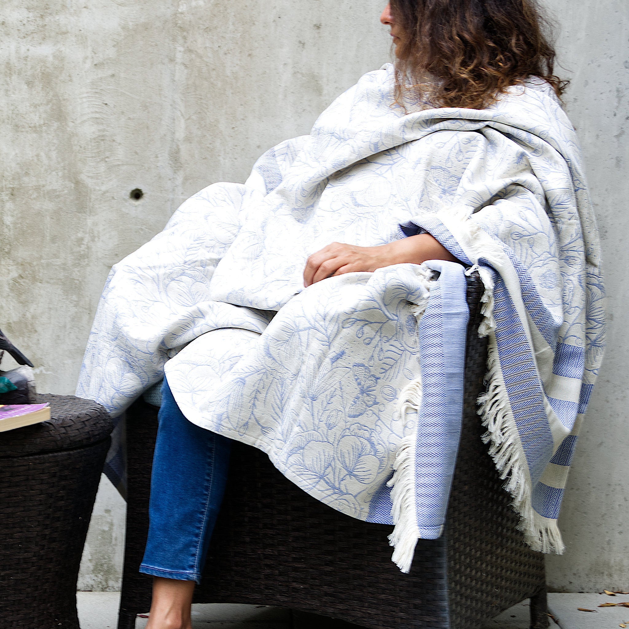 Reversible & Wearable Garden Throw (3 Colors) - Shopthatapp.ca