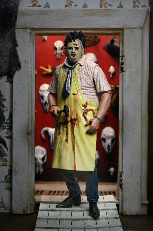 The Texas Chainsaw Massacre Ultimate 50th Anniversary Leatherface - Www.Shopthatapp.ca