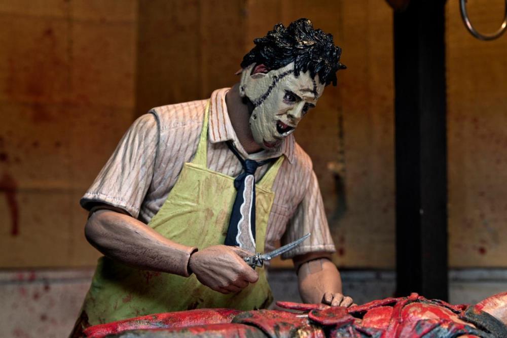 The Texas Chainsaw Massacre Ultimate 50th Anniversary Leatherface - Www.Shopthatapp.ca