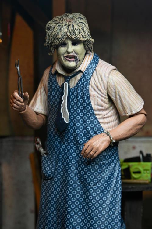 The Texas Chainsaw Massacre Ultimate 50th Anniversary Leatherface - Www.Shopthatapp.ca