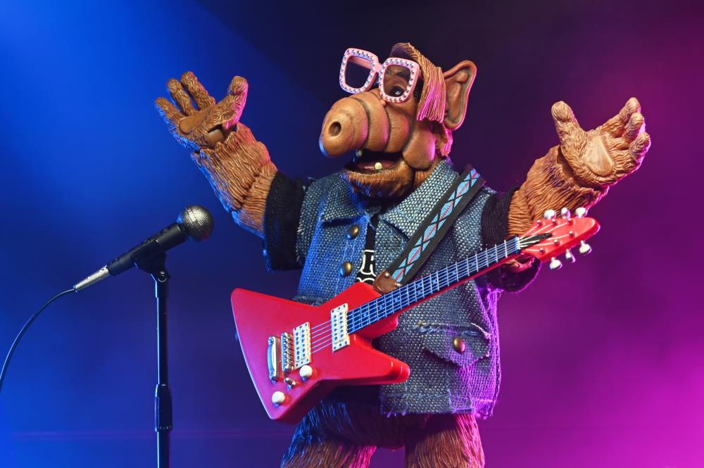 ALF Ultimate Born to Rock ALF Action Figure - Www.Shopthatapp.ca