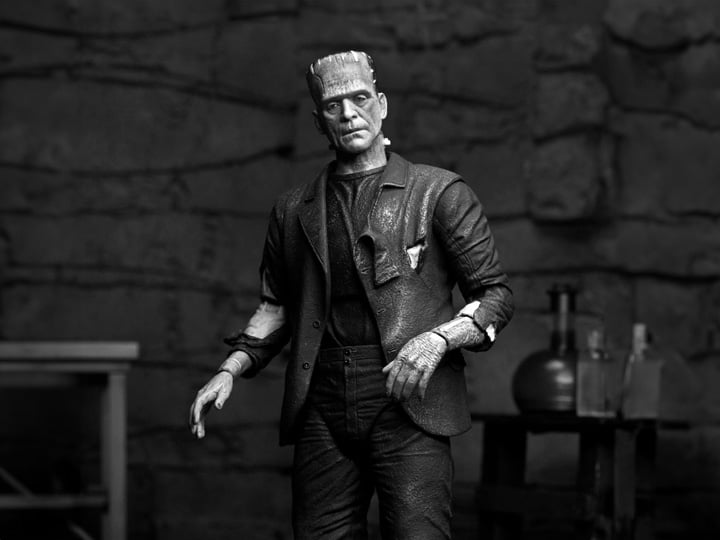 Universal Monsters Ultimate Bride of Frankenstein Frankenstein's Monster - Black & White - Www.Shopthatapp.ca