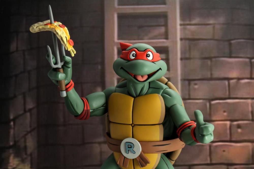 Neca - Teenage Mutant Ninja Turtles -  1/4 Scale Series - Raphael Cartoon - Www.Shopthatapp.ca