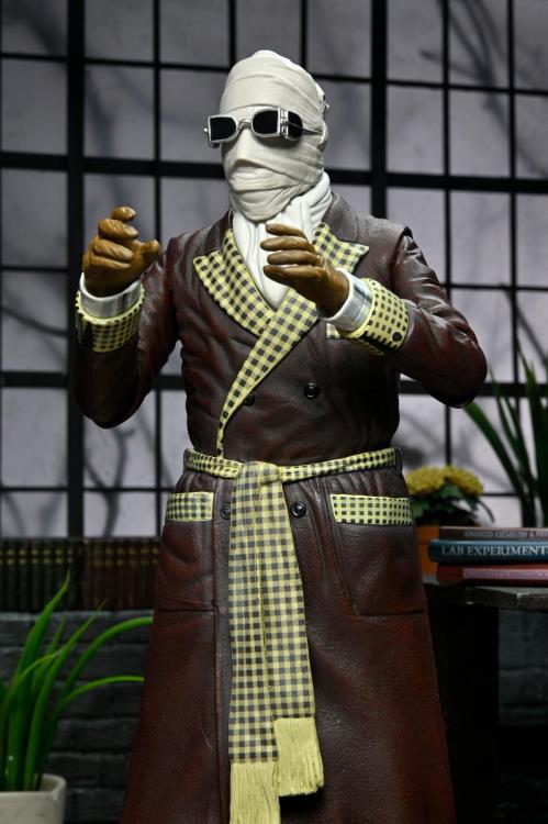 Universal Monsters Ultimate Invisible Man "Kemp House" - Color Ver - Www.Shopthatapp.ca