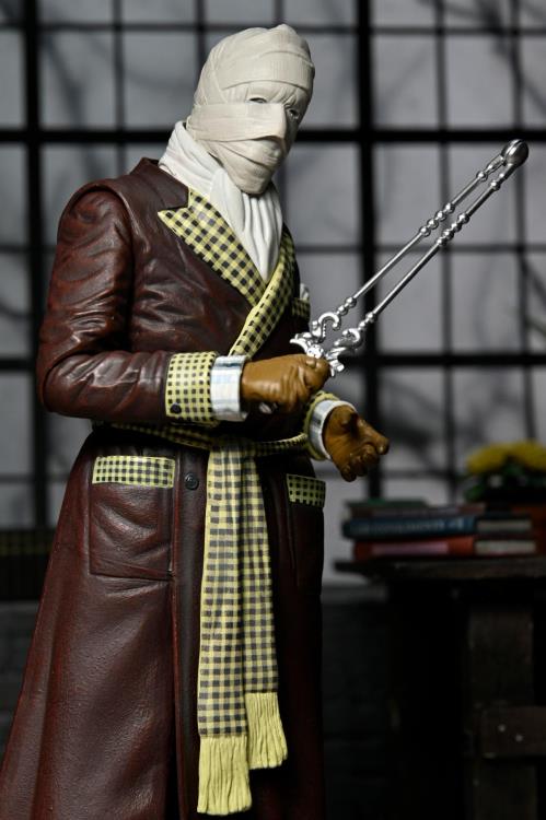 Universal Monsters Ultimate Invisible Man "Kemp House" - Color Ver - Www.Shopthatapp.ca