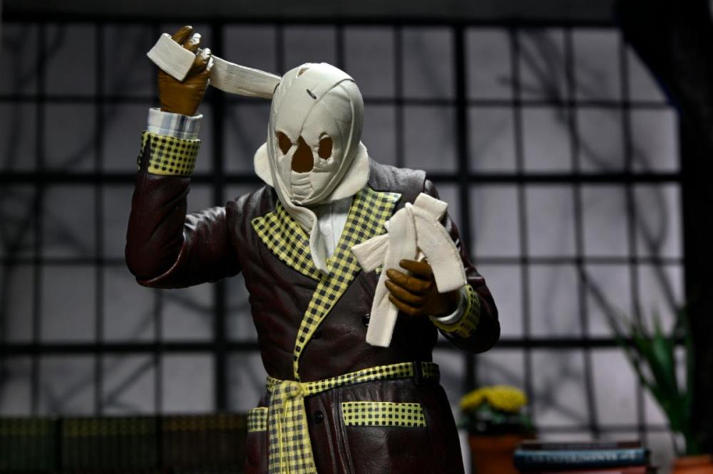 Universal Monsters Ultimate Invisible Man "Kemp House" - Color Ver - Www.Shopthatapp.ca