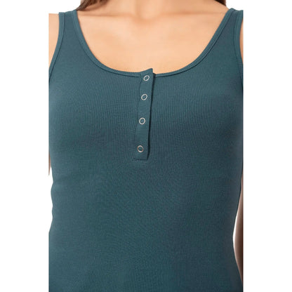 Women's ribbed cotton tank top with snap-button detail from Hazel Textile, featuring a fitted style and casual comfort.