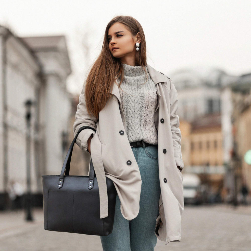 Classic Black Leather Tote Bag - Www.Shopthatapp.ca