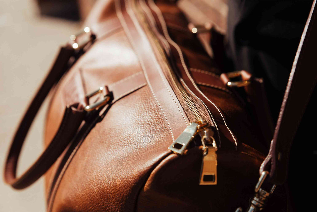 The Shield Duffle- Black Full-Grain Leather Duffle Bag Made in Canada - Www.Shopthatapp.ca