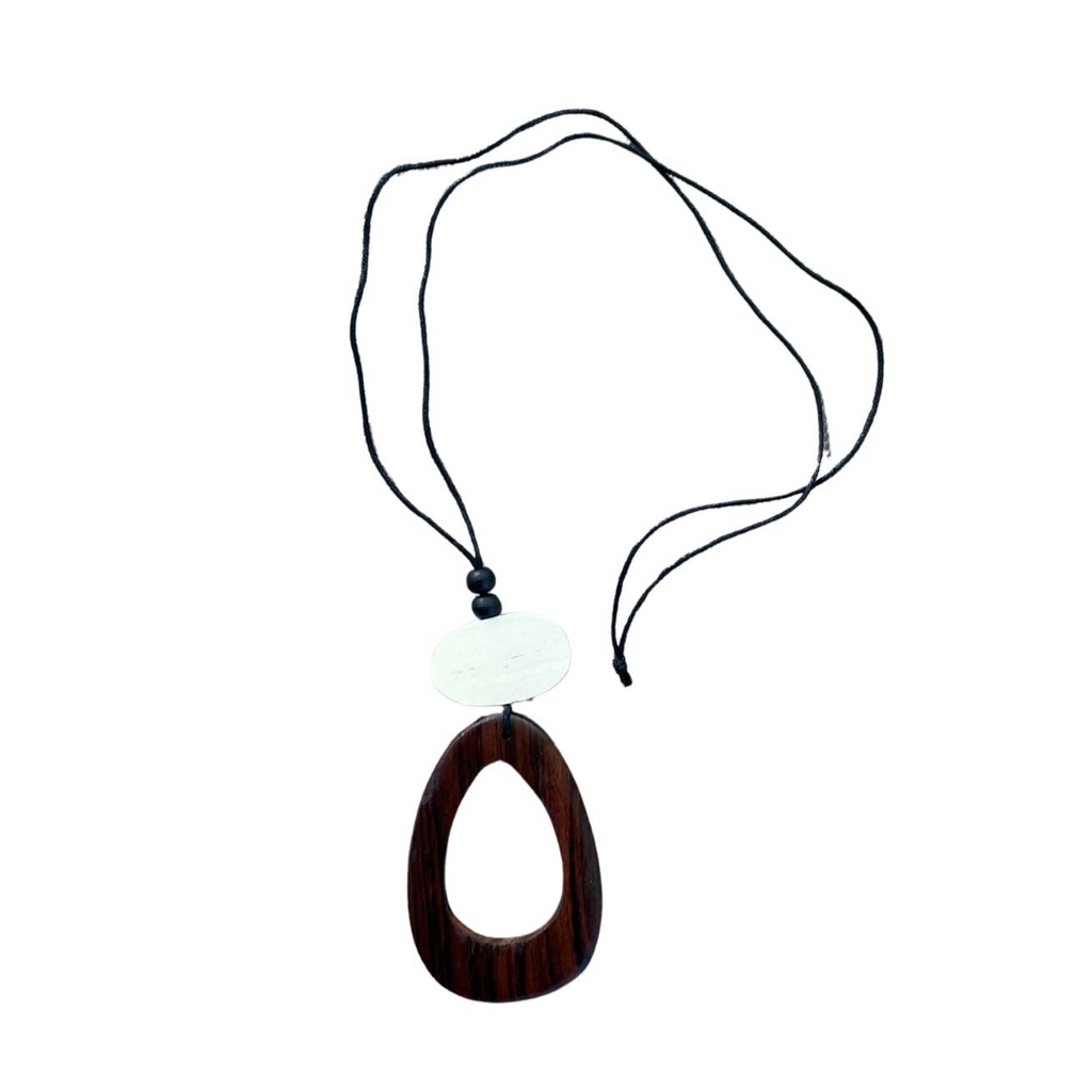 Open Oval Pendant Necklace - Elegant Jewelry for Every Occasion - Shopthatapp.ca
