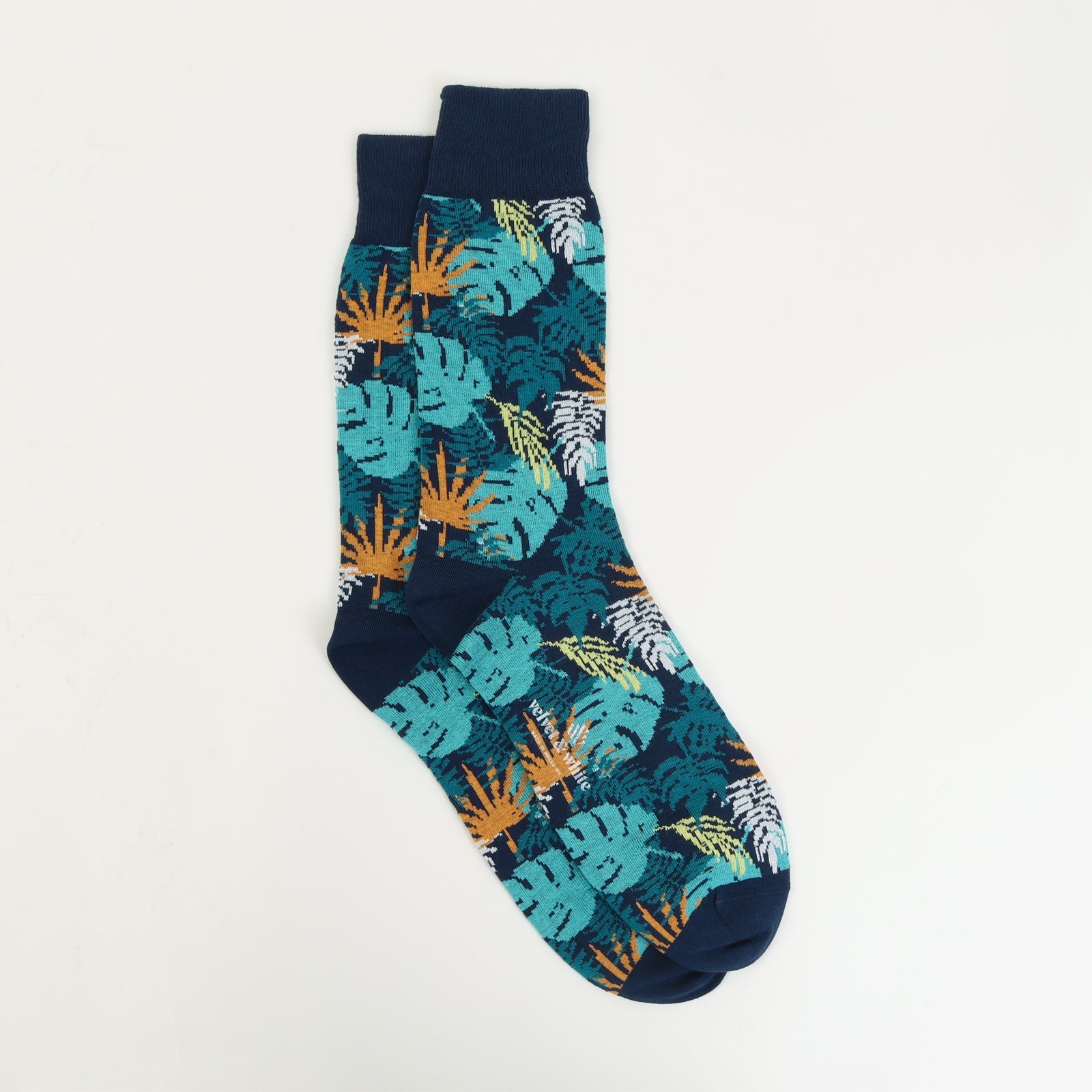 Blue Floral Pattern Design for Stylish Home Decor - Shopthatapp.ca