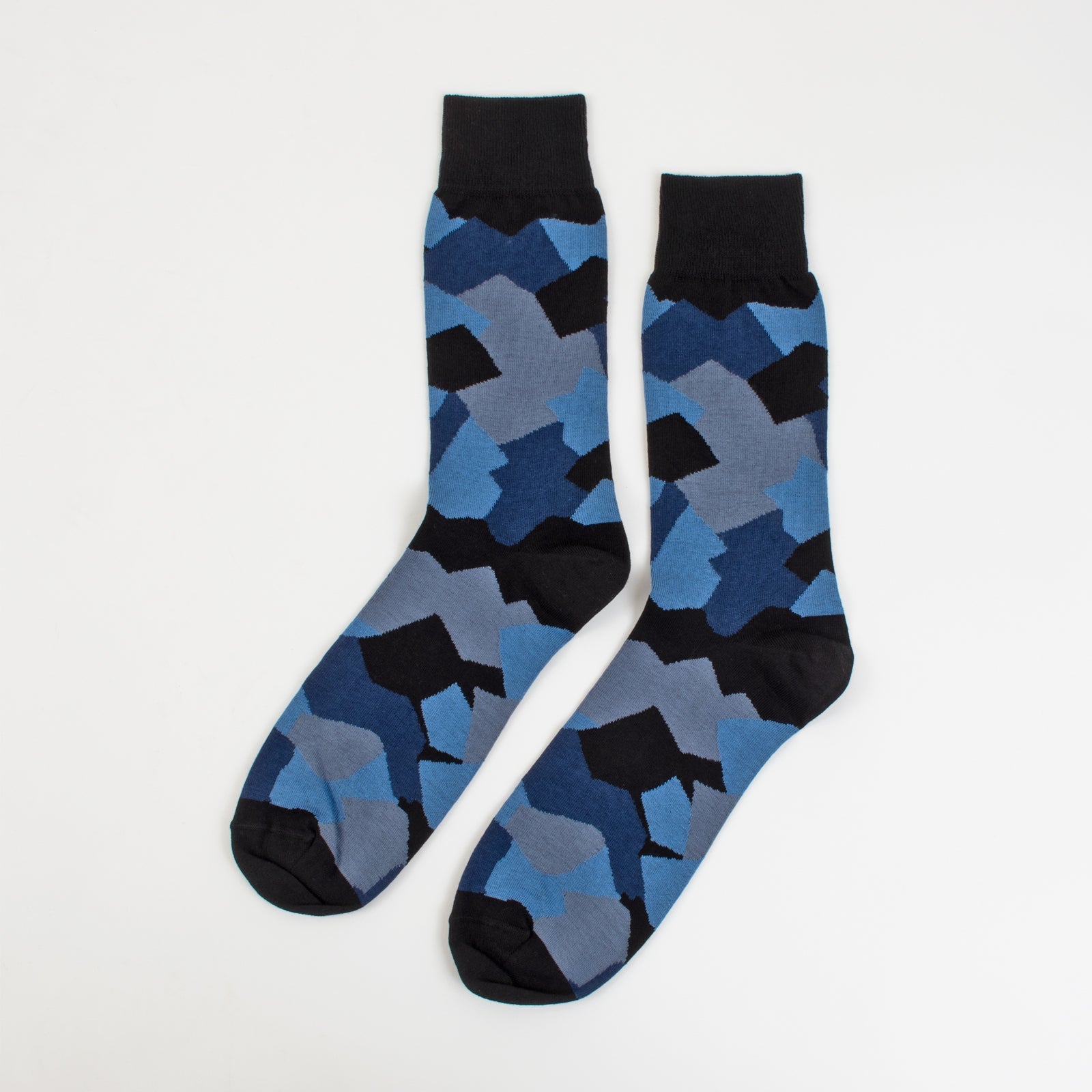 Blue Camo Print - Stylish and Versatile Camouflage Design - Shopthatapp.ca