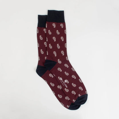 Velvet and White Port Paisley socks featuring a stylish paisley pattern, versatile accessory for everyday wear.