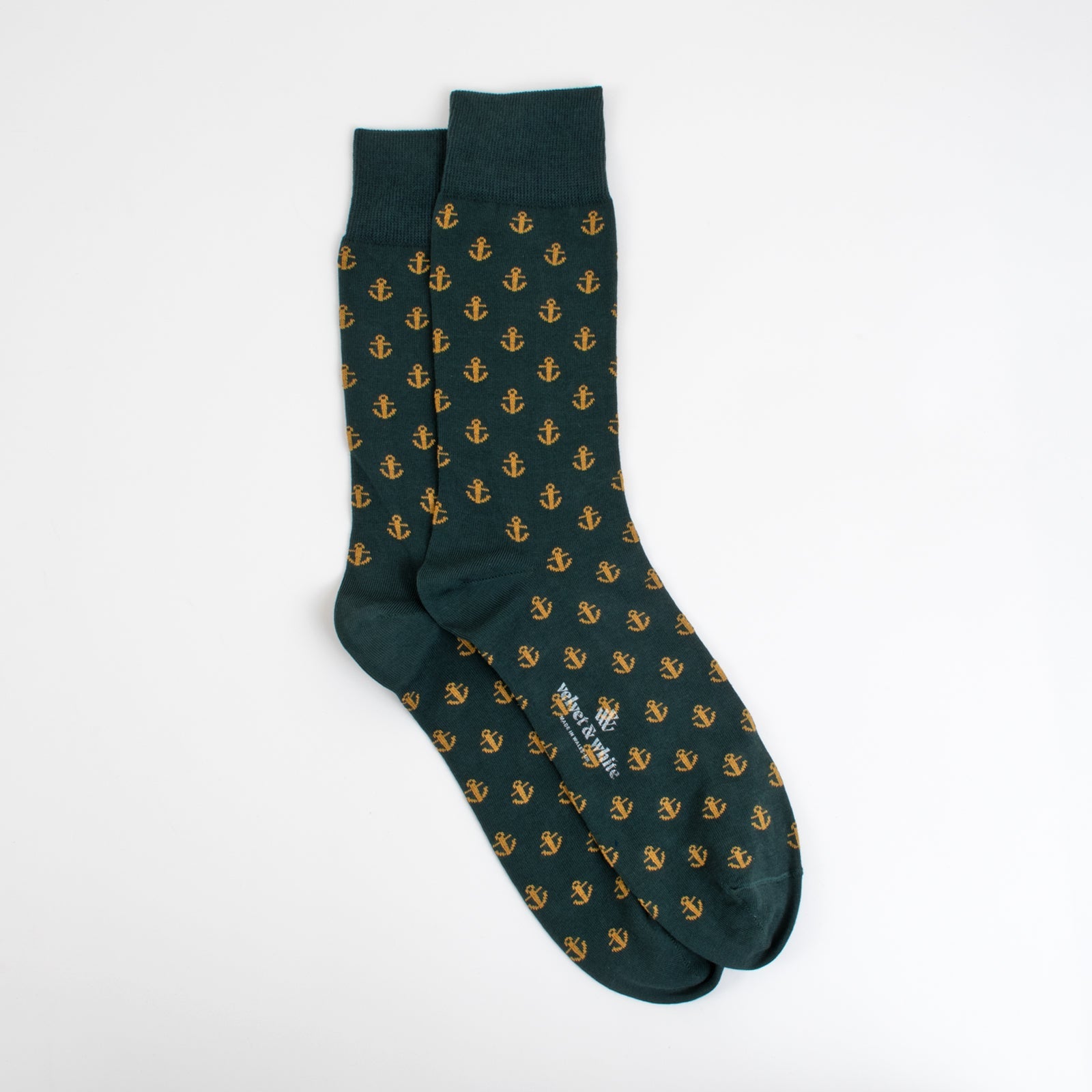 Anchors Away Green Decor for Nautical-Inspired Home Design - Shopthatapp.ca