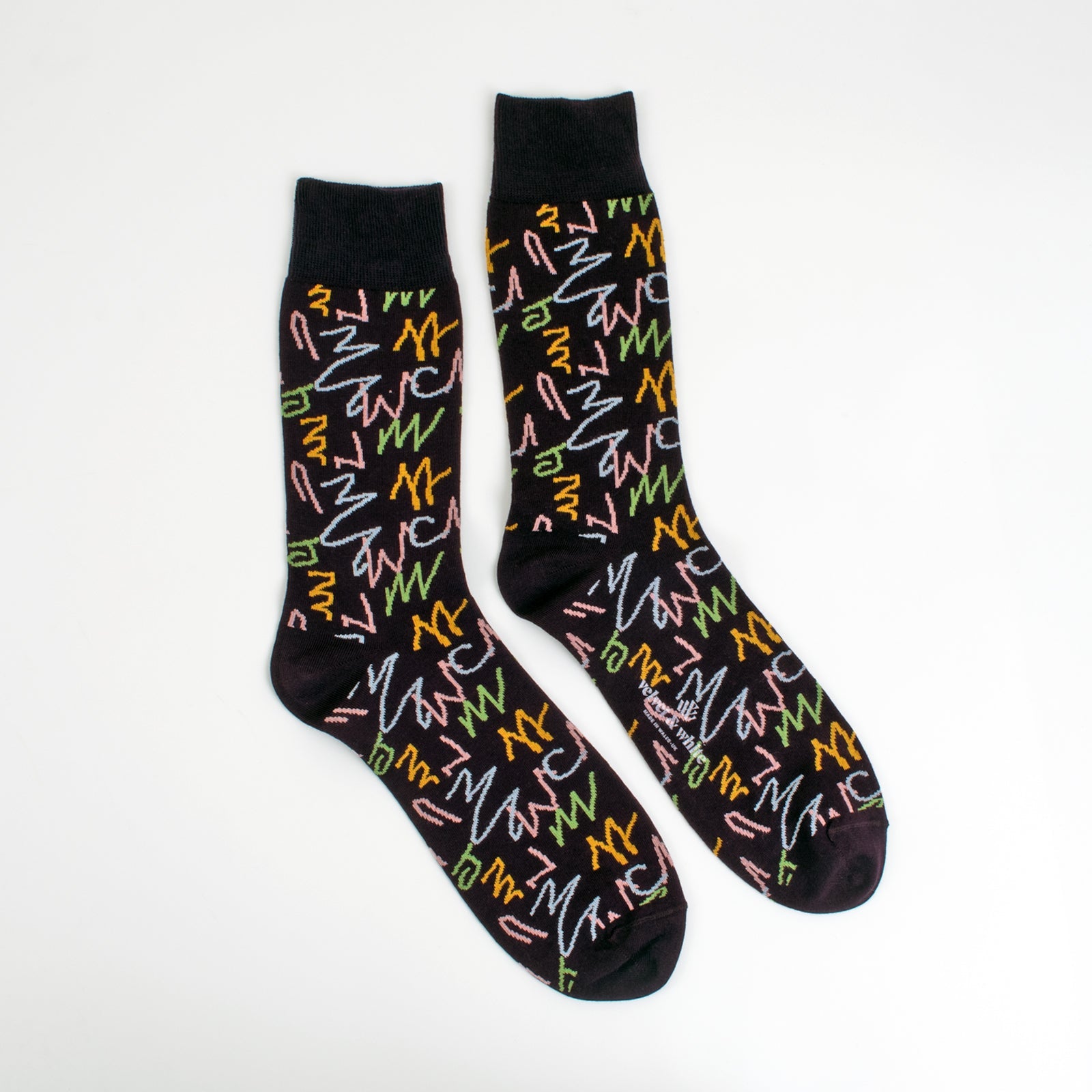 Fresh Zig Zag Design - Trendy Patterned Apparel for a Unique Style - Shopthatapp.ca