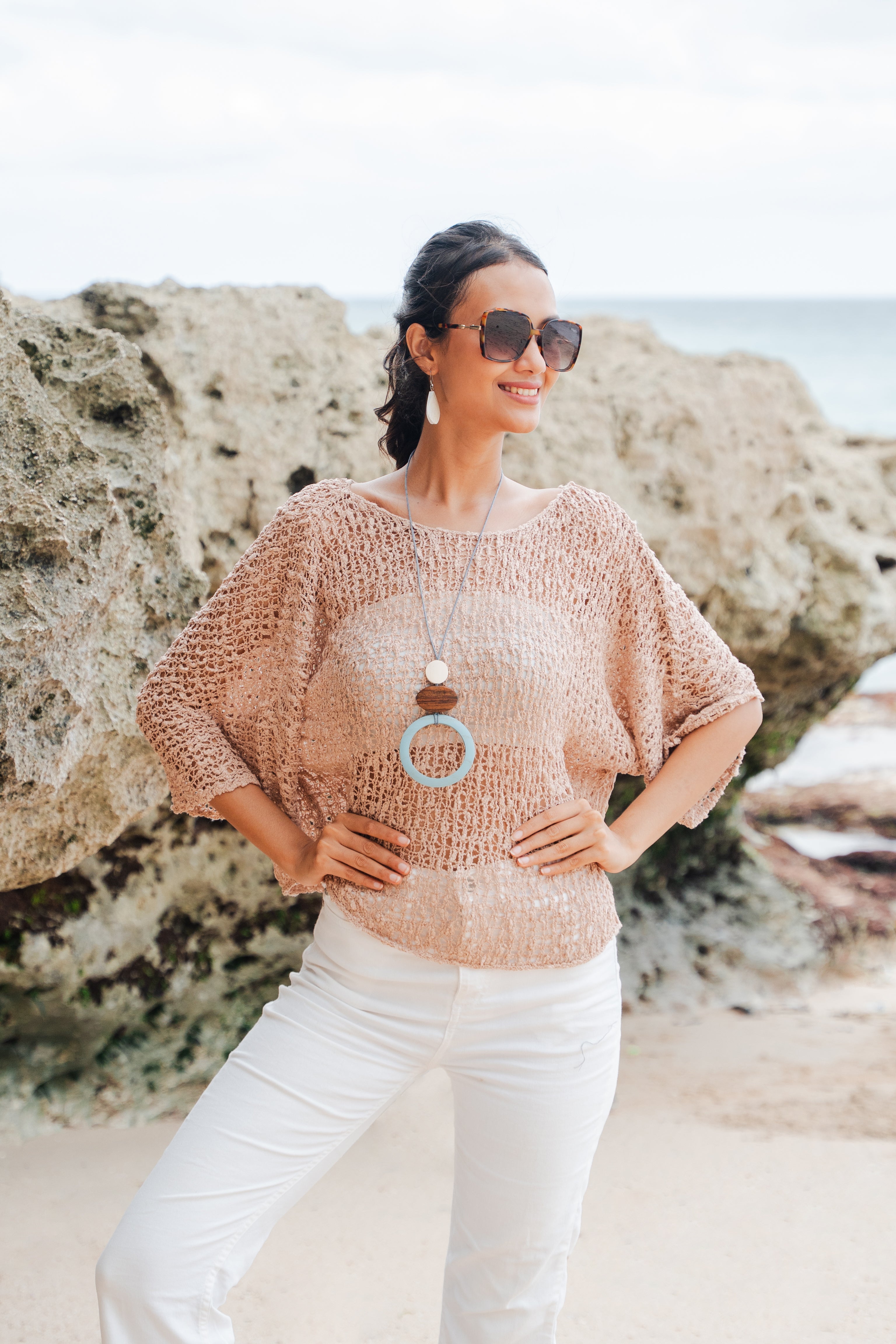 Short Sleeved Taupe Top for Ultimate Comfort and Style - Shopthatapp.ca