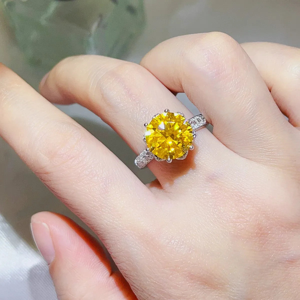 5 Carat Moissanite Ring in 925 Sterling Silver - Shopthatapp.ca