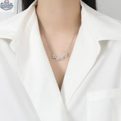 Elevate Your Style with the Clover Heart Pendant Necklace - Shopthatapp.ca