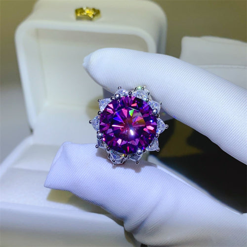 10 Carat Moissanite Flower Ring in 925 Sterling Silver - Elegant Floral Design - Shopthatapp.ca